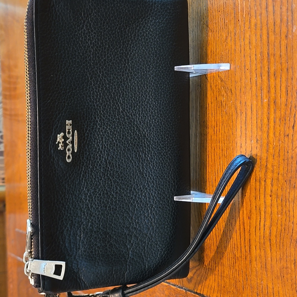 Coach Double Pouch Zip Top Pebbled Leather Wristlet Blacj SHW